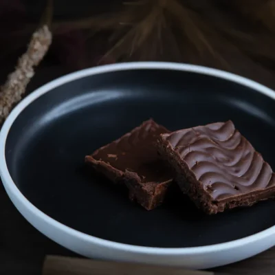 Brownie med fudge (stykke)