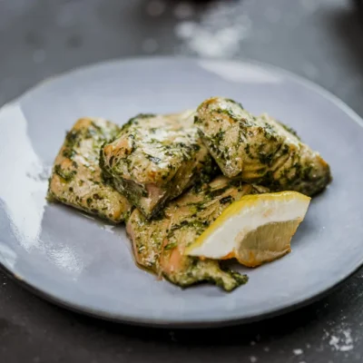 Laks med pesto