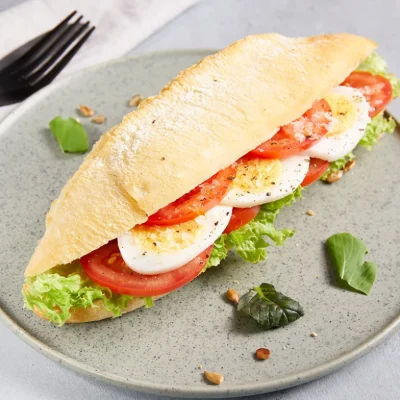 Egg/tomat baguette