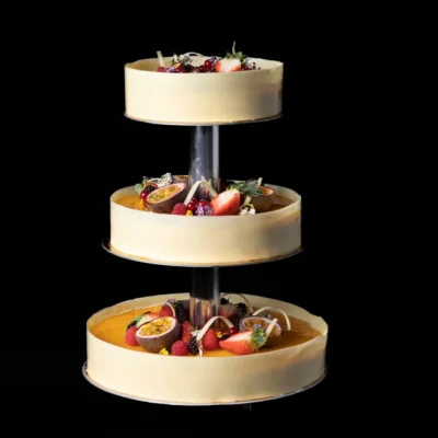 Bryllupskake pasjonsfrukt 40-48 pers 3 etasjer