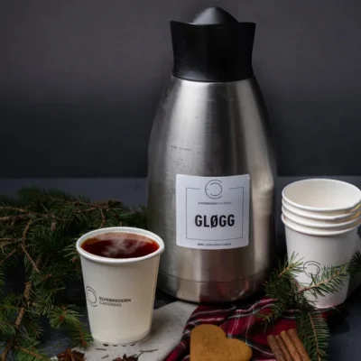 Gløgg, nøtter/rosiner, kopp og skje, 1,8 liters kanne