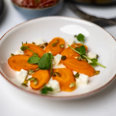 Blæsta harissa-gulrøtter