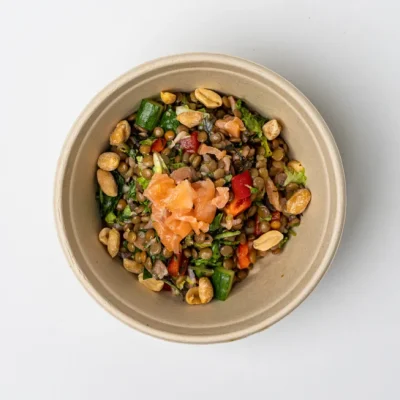 Protein bowl laks med peanøtter